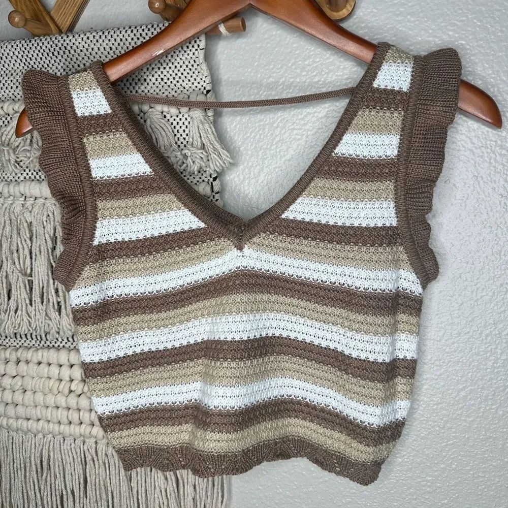 Madden NYC Striped Crochet Knit Crop Top (Small)